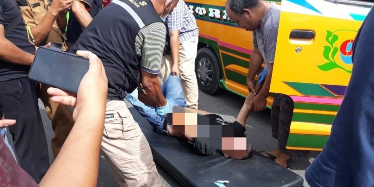 Bismar Purba, Supir Angkot ini Tewas di Depan Kantor Dit Sabhara Polda Sumut Bismar Purba, Supir Angkot ini Tewas di Depan Kantor Dit Sabhara Polda Sumut