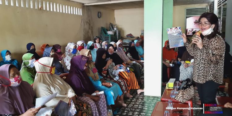 Nuraini Tumpak Siregar br Sirait: Yakinlah untuk Memilih Hasim-TPS! Nuraini Tumpak Siregar br Sirait: Yakinlah untuk Memilih Hasim-TPS!