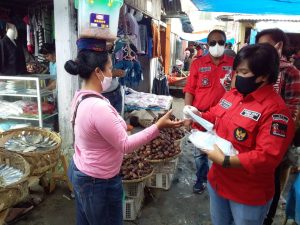 DPC Pemuda Batak Bersatu (PBB) Taput Bagi-bagi Masker