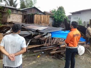 Bencana Angin Puting Beliung Rusak 23 Unit Rumah di Tapanuli Utara