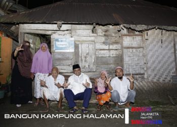 2 Keluarga Abang Adik Tinggal di Rumah Tidak Layak Huni,  Bikin Bang Hasim Menangis