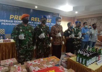 Pabrik Miras Ilegal Digrebek Denpom dan Bea Cukai