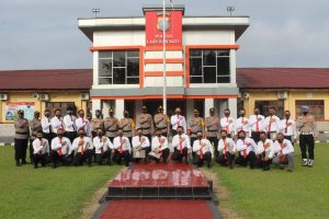 25 Personel Polres Labuhanbatu Terima Penghargaan 25 Personel Polres Labuhanbatu Terima Penghargaan