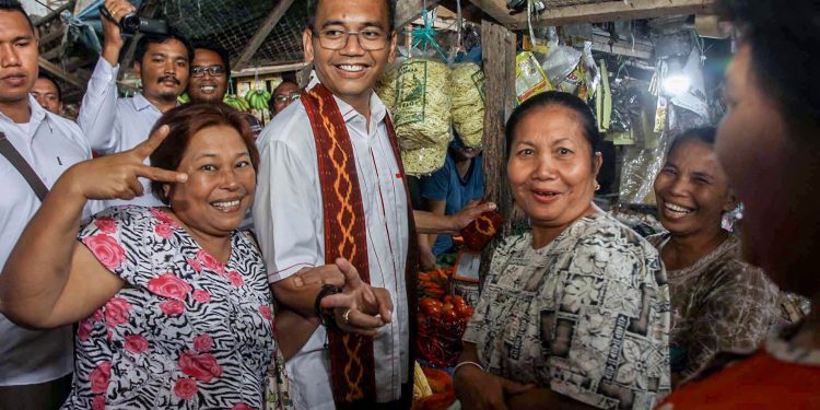 Pedagang Meminta Djarot-Sihar Tata Pasar Aek Nabara Setelah Terpilih Nanti