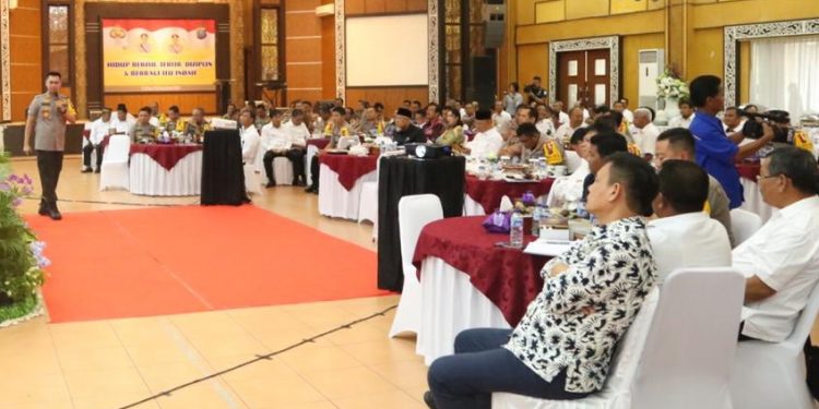 Bupati dan Walikota Se Sumut Hadiri Paparan 100 Hari Kerja Kapoldasu