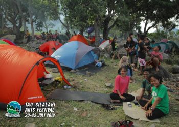 Warna-warni 1000 Tenda Tao Silalahi Arts Festival 2018 di Danau Toba