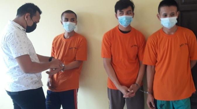 Kematian Djie Goon Gunawan Pemilik Rumah Kost Terungkap, Tiga Pelaku asal Nias Dibekuk Kematian Djie Goon Gunawan Pemilik Rumah Kost Terungkap, Tiga Pelaku asal Nias Dibekuk