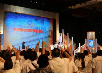 Pendukung Eramas Diturunkan dari Panggung