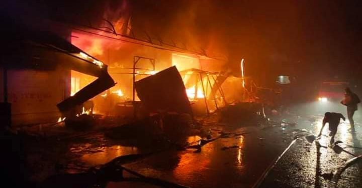 Kebakaran Hebat Hanguskan Ratusan Kios Pasar Berastagi, Kerugian Ditaksir Milyaran Rupiah