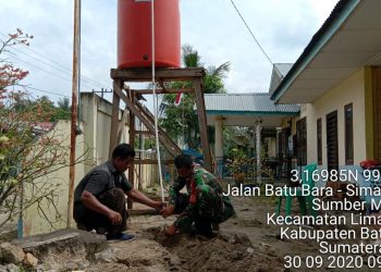 Bantu Aparatur Desa Membuat Tempat Cuci Tangan Umum Oleh Personel Jajaran Kodim 0208/Asahan