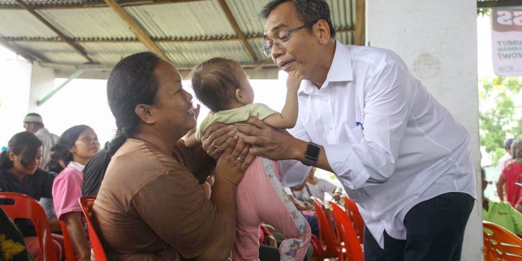Gelar Pengobatan Gratis untuk Warga, Sihar Apresiasi Perempuan DJOSS Gelar Pengobatan Gratis untuk Warga, Sihar Apresiasi Perempuan DJOSS