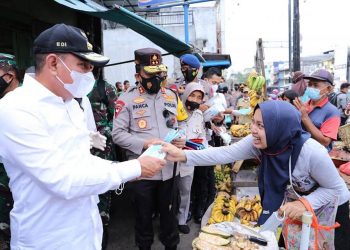 Pejabat Ramai-Ramai Ke Pasar untuk Cegah Covid-19