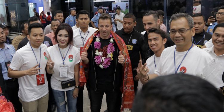 Wew, Del Piero Tiba di Medan dan Langsung Diulosi Wew, Del Piero Tiba di Medan dan Langsung Diulosi