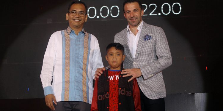 Megah Kel Kuakap Banci Jumpa di Hotel JW Marriott ras Del Piero Megah Kel Kuakap Banci Jumpa di Hotel JW Marriott ras Del Piero