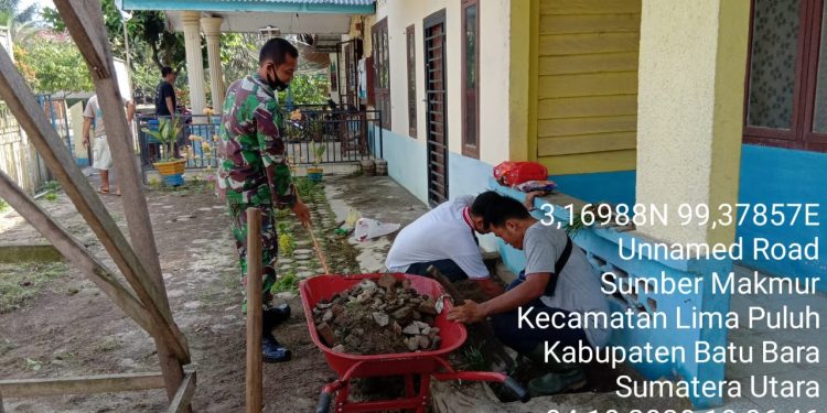 Canangkan Kebersihan, Personel Jajaran Kodim 0208/Asahan Laksanakan Gotong Royong Bersama Masyarakat