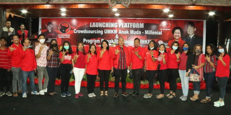 Bupati Taput Launching Flatform Crowdsourcing UMKM Anak Muda Millenial dan Program Bapak/Ibu Angkat UMKM