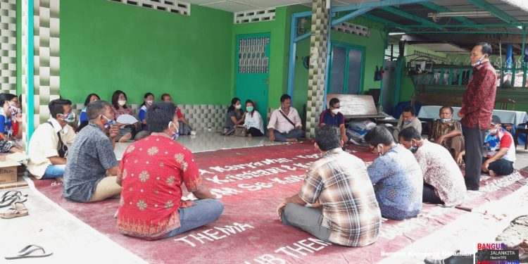 Kumpulan Toga Sirait Komit Menangkan Hasim-TPS Kumpulan Toga Sirait Komit Menangkan Hasim-TPS