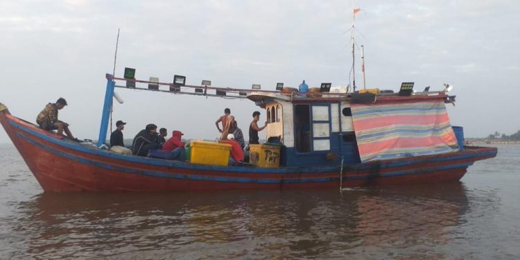 Penyelundupan TKI Ilegal ke Malaysia dari Tanjungbalai Digagalkan TNI AL Penyelundupan TKI Ilegal ke Malaysia dari Tanjungbalai Digagalkan TNI AL