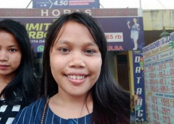 Viral ! Ayu Putri Lase dan Sari Barasa, Dua Gadis asal Labusel Ditelantarkan Toke Pulsa di Siantar