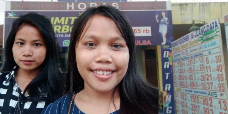 Viral ! Ayu Putri Lase dan Sari Barasa, Dua Gadis asal Labusel Ditelantarkan Toke Pulsa di Siantar