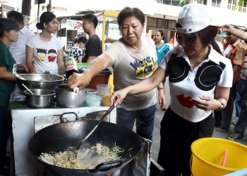 Sarapan Mie Kwetiau, Patricia Jadi Chef Dadakan