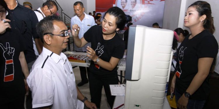 Lebih dari Seribu Warga Sumut Mendapat Pengobatan Gratis Bara Baja Djoss