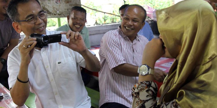 Singgahi Warkop Jurnalis, Sihar Wawancarai Wartawan