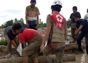 Banjir Bandang Tewaskan 21 Warga, Dua Orang Hilang