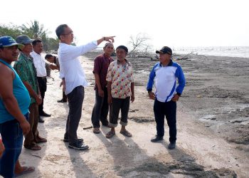 Kondisi Pantai Kami Hancur Pak, Sebentar Lagi Kami lah yang Hancur