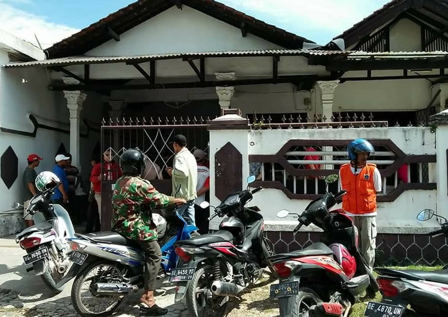 Aksi Heroik Polisi Melumpuhkan Perampok Bersenpi di Pringsewu dapat Penghargaan. Ini aksinya...