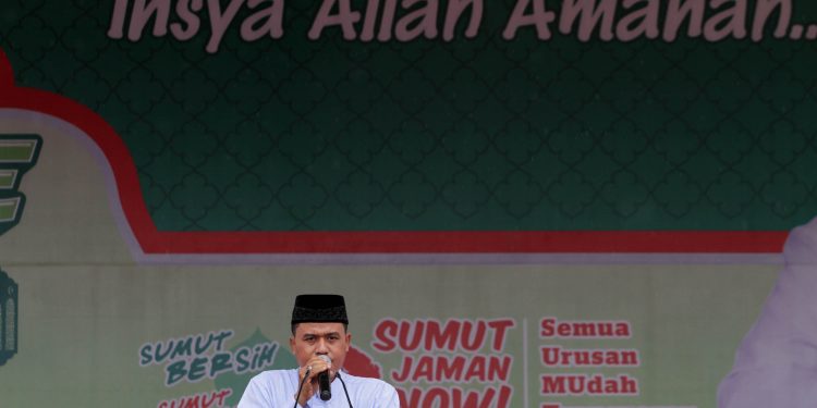 Tausiah dan Pembacaan Ayat Al-Qur'an Buka Kampanye Akbar Djoss Tausiah dan Pembacaan Ayat Al-Qur'an Buka Kampanye Akbar Djoss