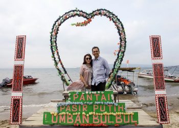 Bernostalgia Menilik Kisah Cinta Sihar Sitorus dan Patricia Siahaan