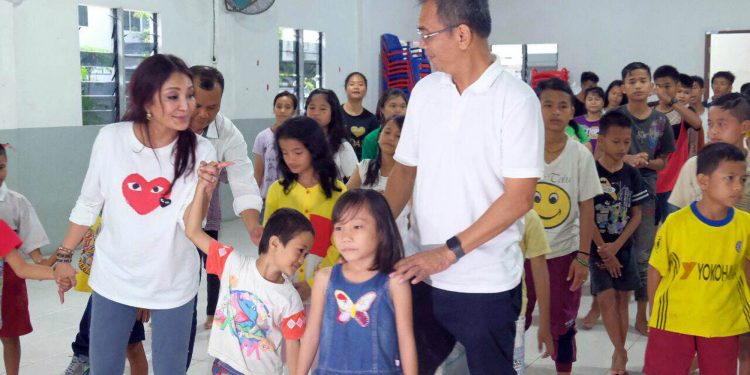Sihar Salut Dengan Semangat Gotong Royong Anak-anak Panti Asuhan Sihar Salut Dengan Semangat Gotong Royong Anak-anak Panti Asuhan