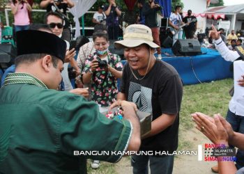 Bukti Kedekatan, Hasim-TPS Beri Kejutan di HUT Salah Seorang Tim Pemenangan