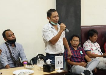 Kasat Reskrim AKP Rachmat Aribowo Disambut Wartawan Unit Polres Simalungun