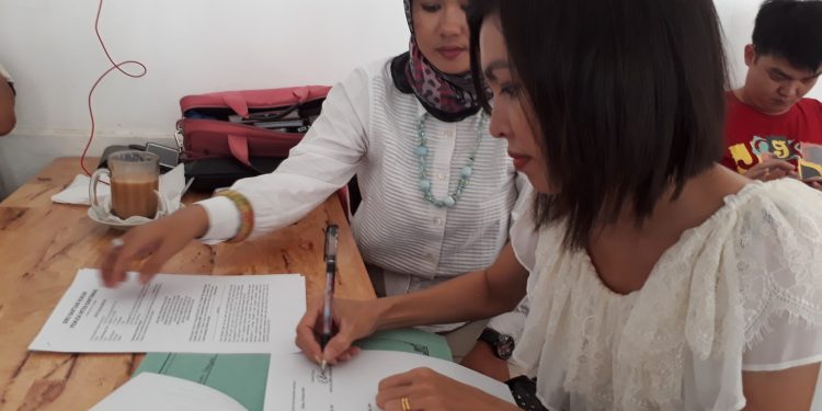 Mengendap Dua Bulan, Kasus KDRT yang Menimpa Susi Juliana Simanjuntak Akan Dikejar Tim Advokasi... Mengendap Dua Bulan, Kasus KDRT yang Menimpa Susi Juliana Simanjuntak Akan Dikejar Tim Advokasi...