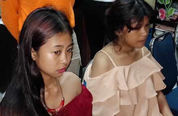 Dua Wanita Penganiaya Seorang Siswi SMP yang Sempat Viral itu Akhirnya Terciduk... Dua Wanita Penganiaya Seorang Siswi SMP yang Sempat Viral itu Akhirnya Terciduk...