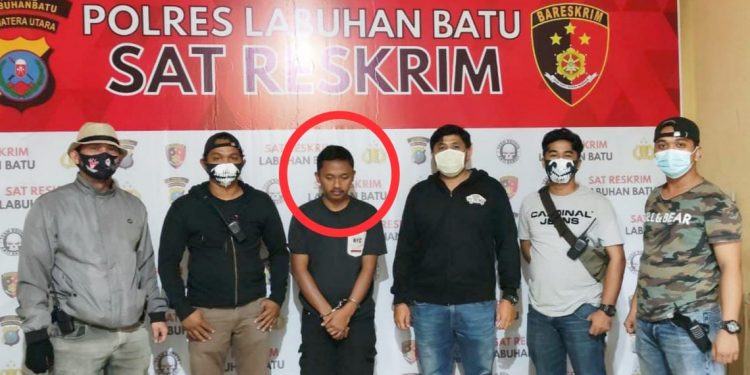 Mahasiswi Labuhanbatu Diperkosa Supir di Dalam Mobil Travel di Pinggir Jalinsum Mahasiswi Labuhanbatu Diperkosa Supir di Dalam Mobil Travel di Pinggir Jalinsum