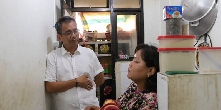 Dengan Mata Berkaca-kaca, Penghuni Rusunawa Jolong Curhat ke Sihar