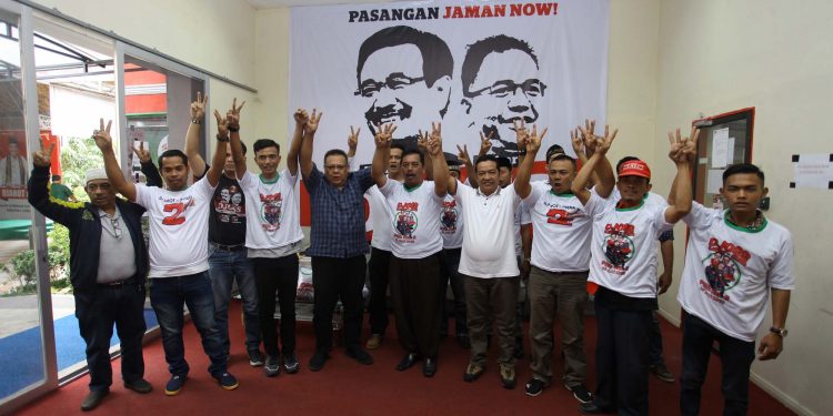 Dukungan Eramas Kembali Susut, Primer Deliserdang dan Sergei Susul Kompatriotnya Dukung Djoss Dukungan Eramas Kembali Susut, Primer Deliserdang dan Sergei Susul Kompatriotnya Dukung Djoss