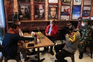 Sambut Menparekraf di Bandara Silangit, AKBP Muhammad Saleh : "Kita siap sukseskan program Pemerintah Pusat"