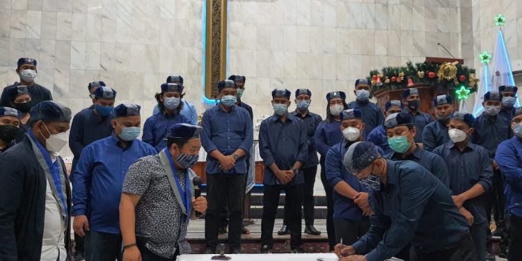 Jefri Edi Irawan Gultom Dipercaya Sebagai Ketua Gerakan Mahasiswa Kristen Indonesia Jefri Edi Irawan Gultom Dipercaya Sebagai Ketua Gerakan Mahasiswa Kristen Indonesia