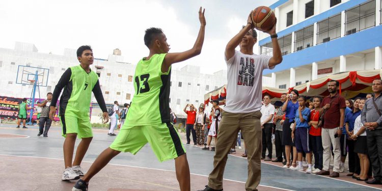 Sihar Cetak 2 Poin, Awali Kemenangan Melawan Tim Basket SMP Kalam Kudus