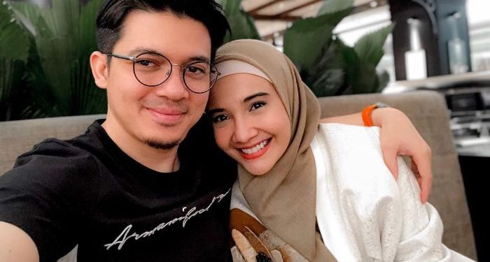 10 Tahun Menikah, Zaskia Sungkar dan Irwansyah Dikaruniai Anak Pertama 10 Tahun Menikah, Zaskia Sungkar dan Irwansyah Dikaruniai Anak Pertama