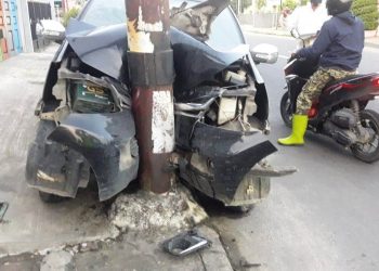 Tabrak Tiang Reklam, Jon Erikson Sinaga Meregang Nyawa