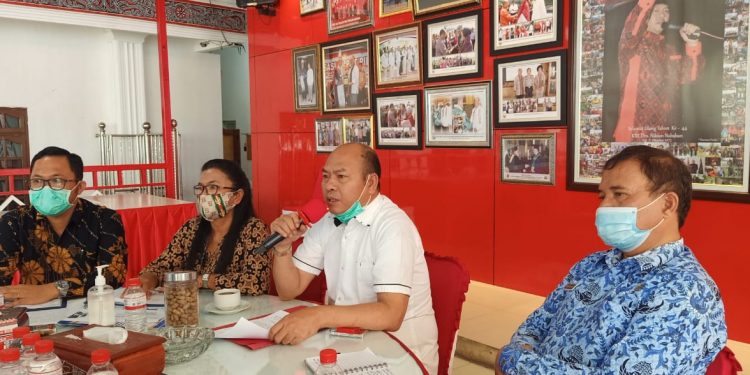 Bupati Taput Pimpin Rapat Progres Sensus Penduduk Online Tahap II