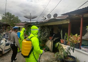 Mako Polres Sibolga Disemprot Disinfektan