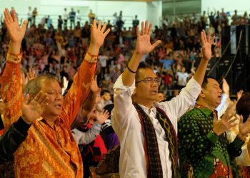 Sihar Sitorus Ikuti KKR Paskah GKII Penuh Khidmat