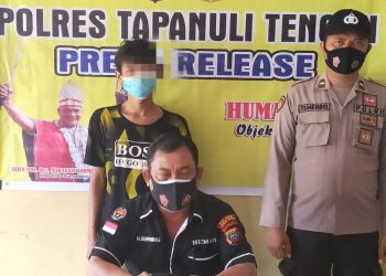 Sepedamotor Bu Guru Raib saat Ditinggal Mandi di Sungai Lubuk Nabolon