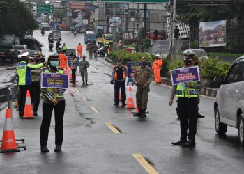 300 Lebih Kendaraan Menuju Puncak Dipaksa Putar Balik